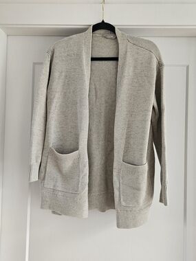 Everlane Neutral Heathered Beige Knit Cardigan